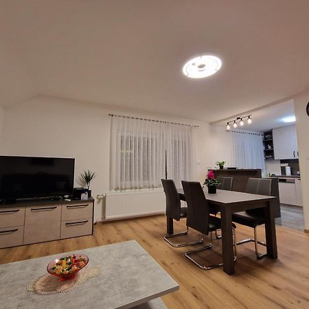 Vila Lastovka Ljubljana Exteriör bild