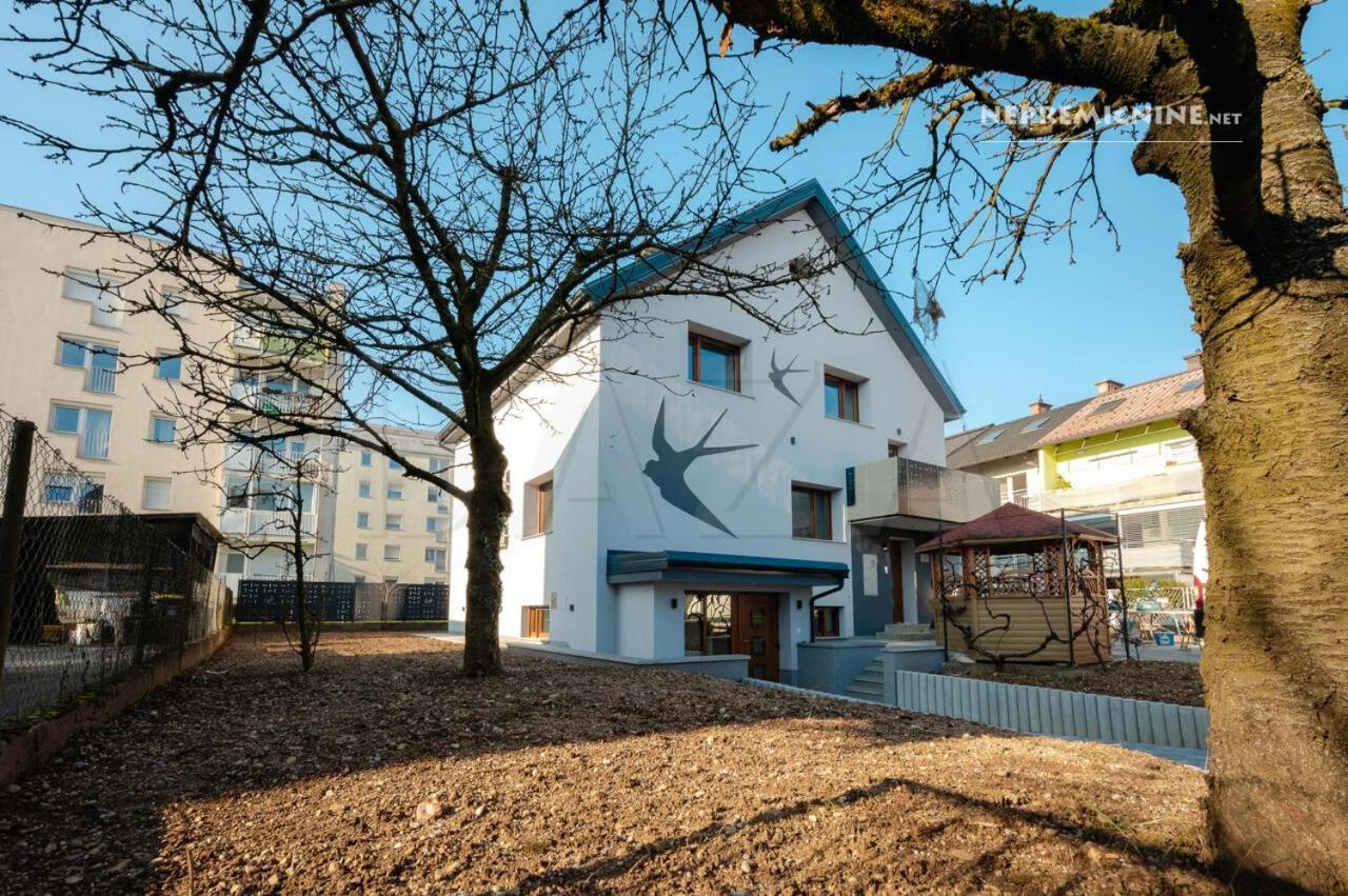 Vila Lastovka Ljubljana Exteriör bild